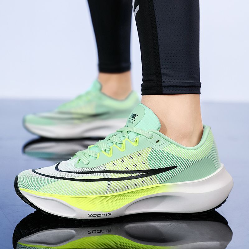 New men's running shoes trend fashion everything men's sports shoes casual shoes image 10
