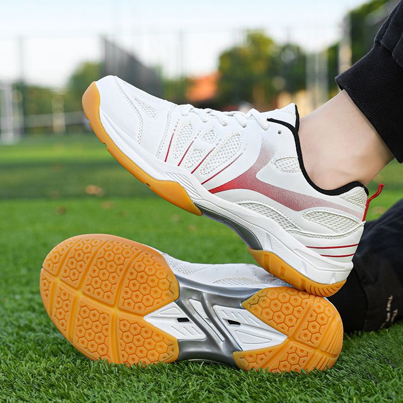 New super light breathable couple badminton shoes Fashion comfortable men's spor image 14
