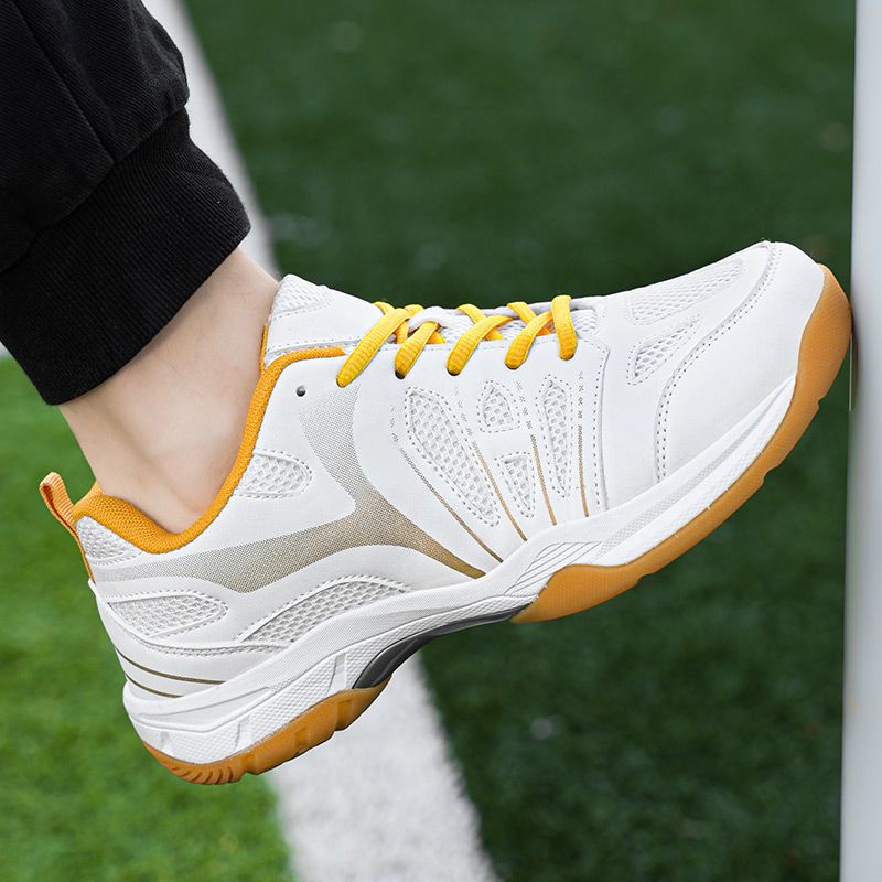 New super light breathable couple badminton shoes Fashion comfortable men's spor image 12